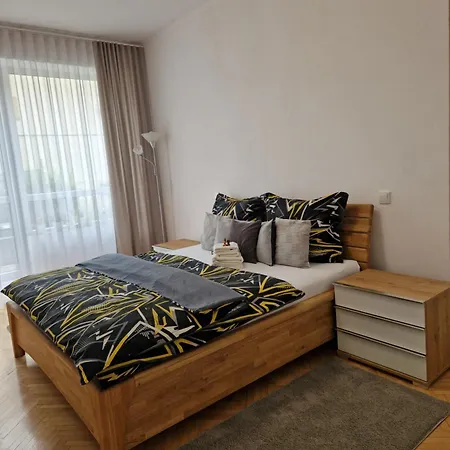 Apartment Dlouha 207 *