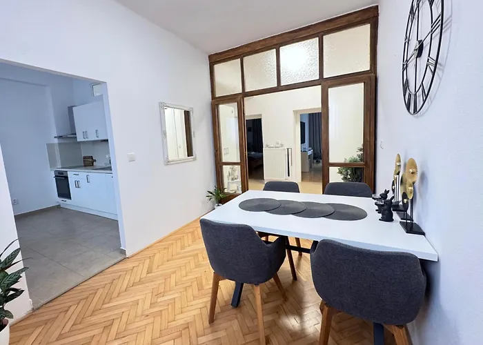 Dlouha 207 * Litoměřice